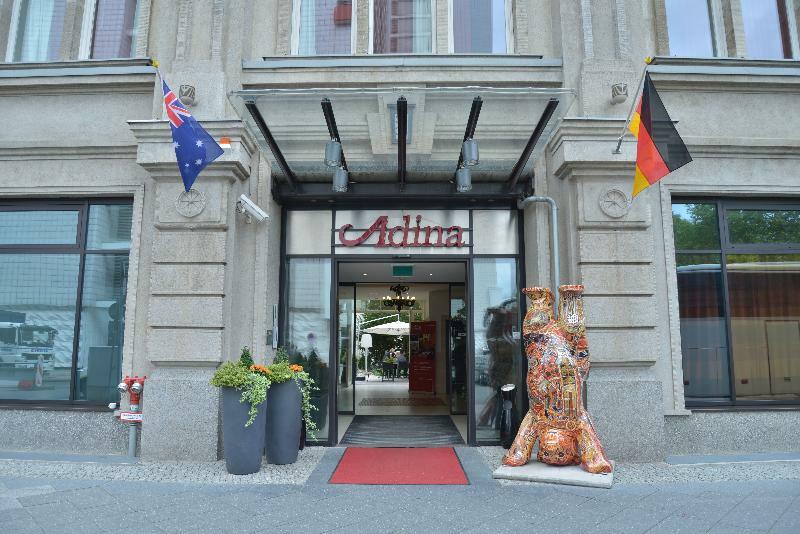 Adina Apartment Hotel Berlin Checkpoint Charlie Экстерьер фото